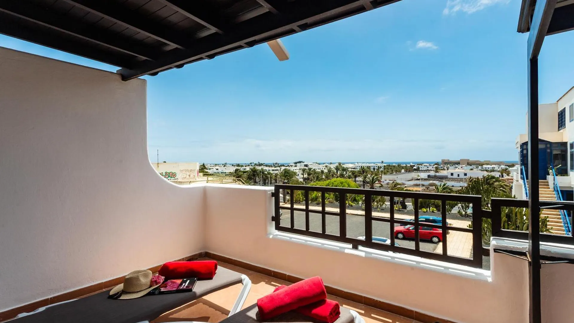 Golden - Los Pinos Costa Teguise Apartment