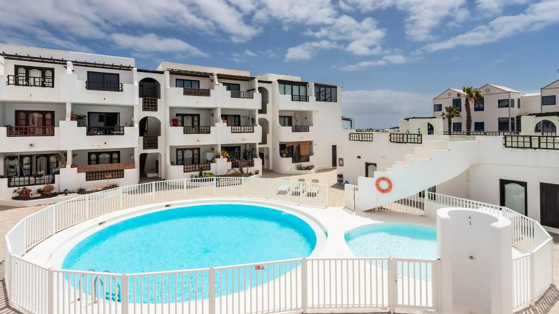 Golden - Los Pinos Costa Teguise Apartment